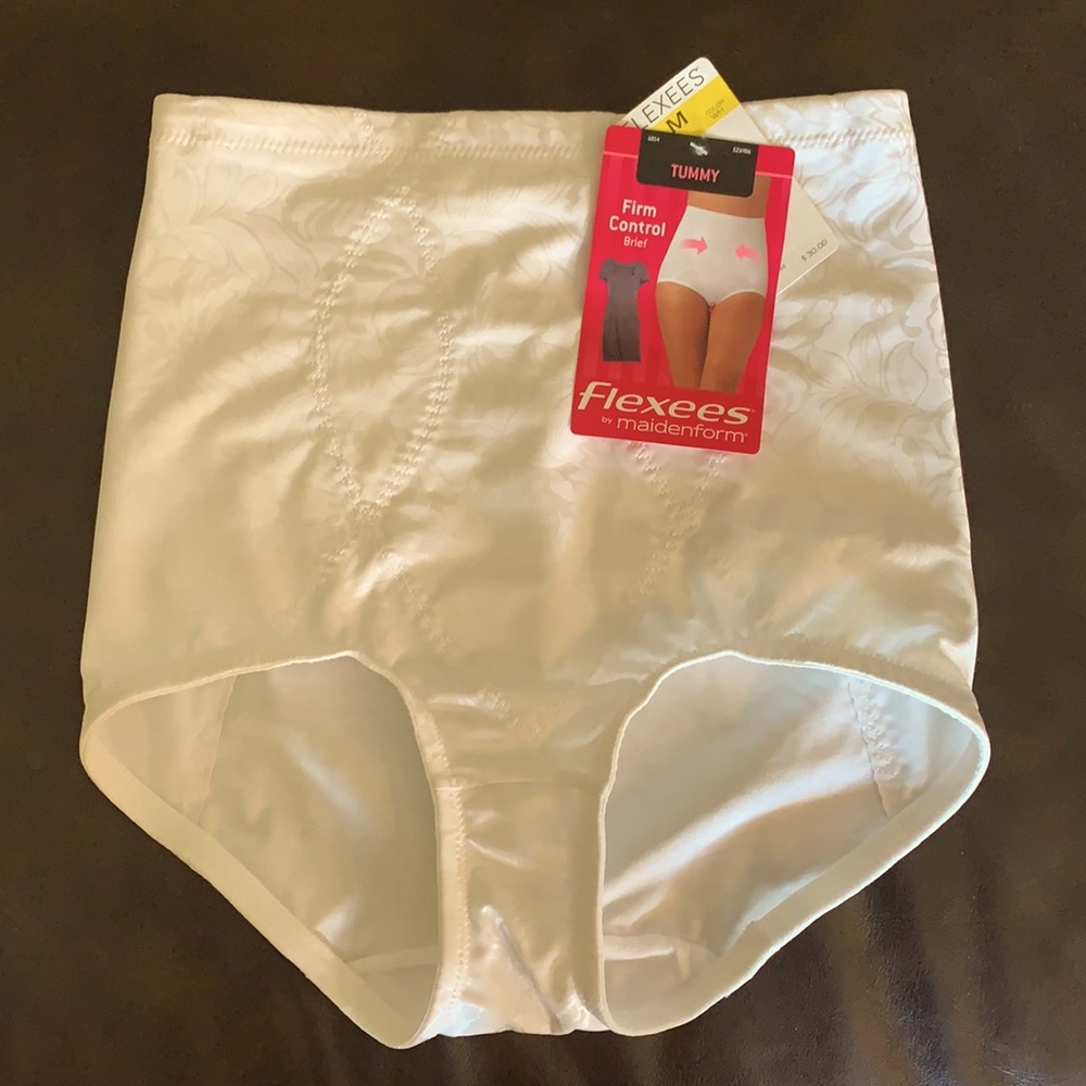NWT- Flexees By Maidenform Firm Control Shapewaer